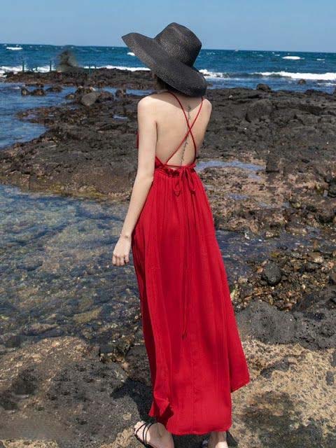 Ảnh Đi Biển Chụp Sau Lưng - Tấm hình họa lên đường biển lớn chụp sau sống lưng với váy maxi